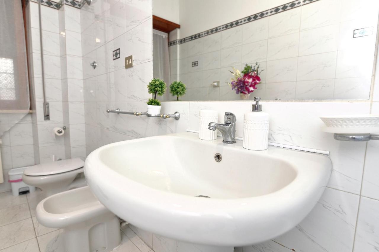 Roma Tiberius Suite Extérieur photo